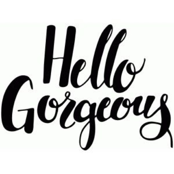 Other - Ooh la la please make me an offer 👠